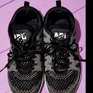 APL Athletic Propulsion Labs Tennis Shoes Size 6.5